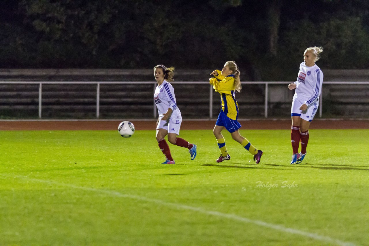 Bild 202 - B-Juniorinnen SV Henstedt-Ulzburg - Holstein Kiel : Ergebnis: 0:12